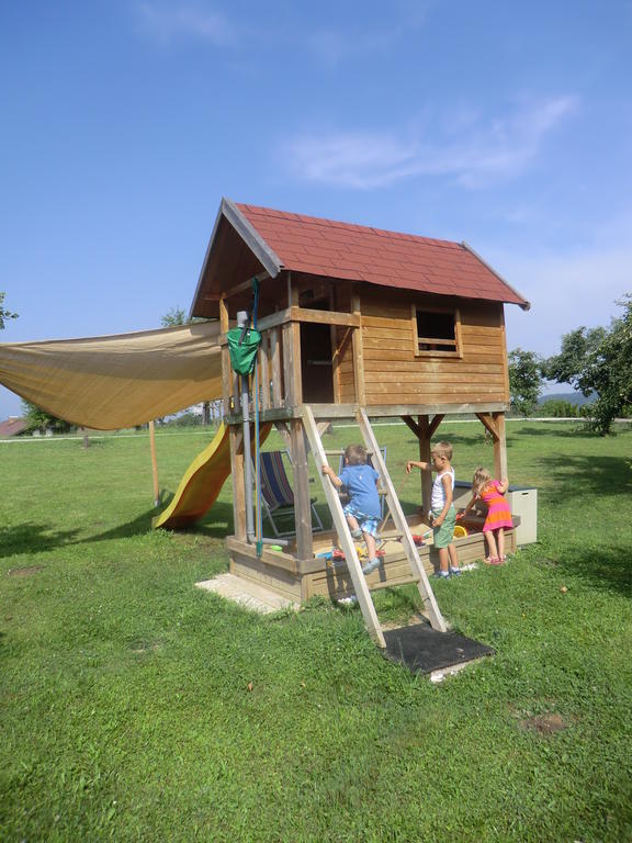 Appartement Landhaus Felsenkeller Sankt Kanzian am Klopeiner See Eksteriør bilde